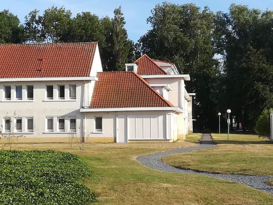 Spacieux Duplex Pres De La Mer 4 Chambres 2 Sdb De Haan Εξωτερικό φωτογραφία